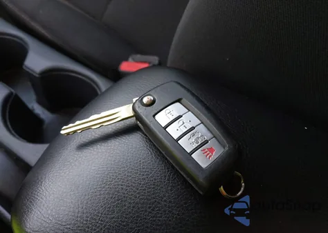 2015 Nissan Sentra S из США, поврежденный, VIN 3N1AB7AP6FY230887